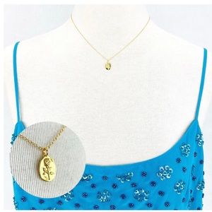 A Rose for Beauty Oval Pendant Gold Plated S925 Necklace